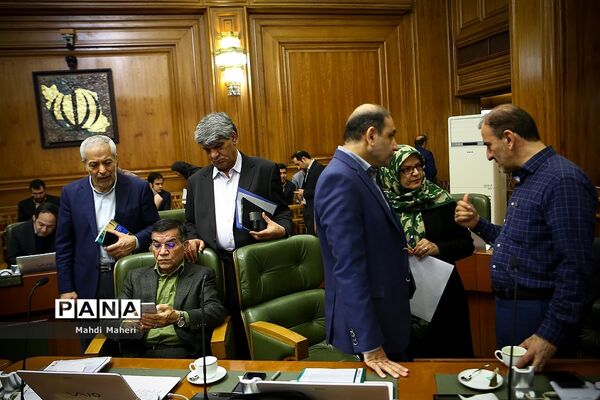 آخرین جلسه شورای شهر تهران در سال ۹۷