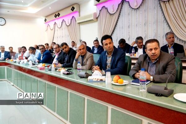 حضور نماینده ویژه رئیس جمهوری و وزیر بهداشت، درمان و آموزش پزشکی در شهرستان بوشهر