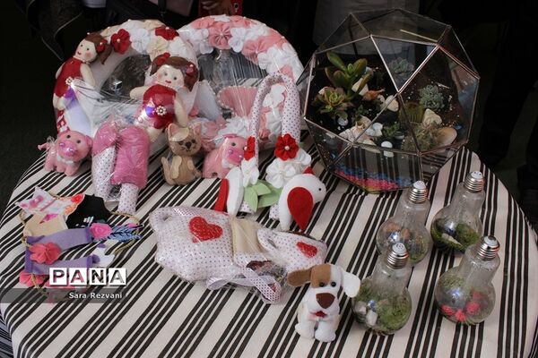 بازارچه توانمندسازی و نو کارآفرینی بانوان اسلامشهر