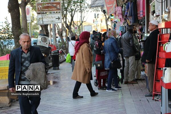 آخرین روز از سال نود و هفت در شیراز