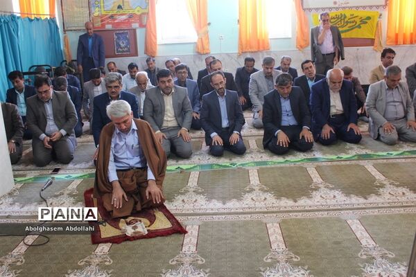 مراسم جشن میلاد حضرت علی(ع) و روز پدر در اداره‌کل آموزش و پرورش استان بوشهر