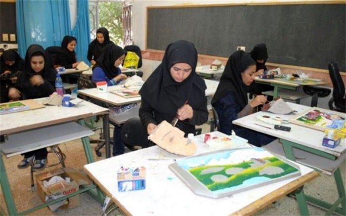 عمادی: تولیت معلمان نباید به شرکت‌های خارج از آموزش و پرورش سپرده شود