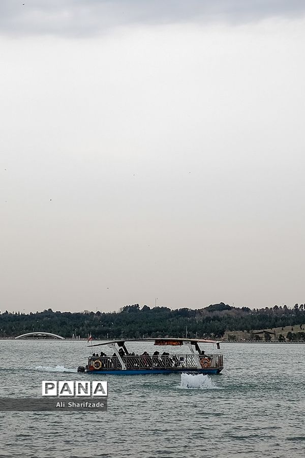 دریاچه شهدای خلیج فارس