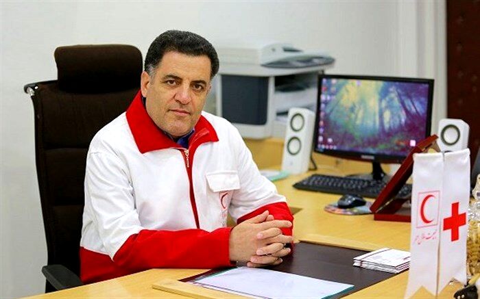 واکنش رئیس هلال احمر به انتشار عکسی  از غذا خوردنش در گرگان