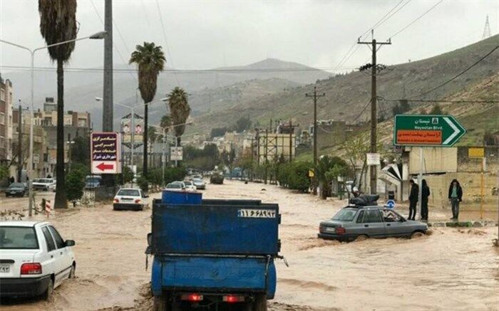 انجام بیش از 80عملیات آتش نشانی در یک روز در شیراز