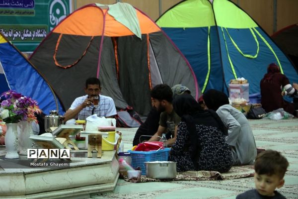 اسکان مسافران نوروزی در اماکن سرپوشیده و اجرا ی عملیات جلوگیری از طغیان رودخانه اروند درآبادان