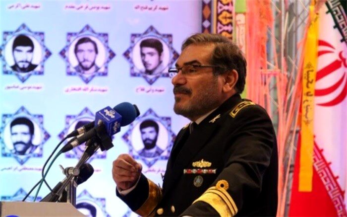 شمخانی: باید تفکر انقلابی را در حوزه معیشت، اقتصاد و مقابله با تحریم به کار بست