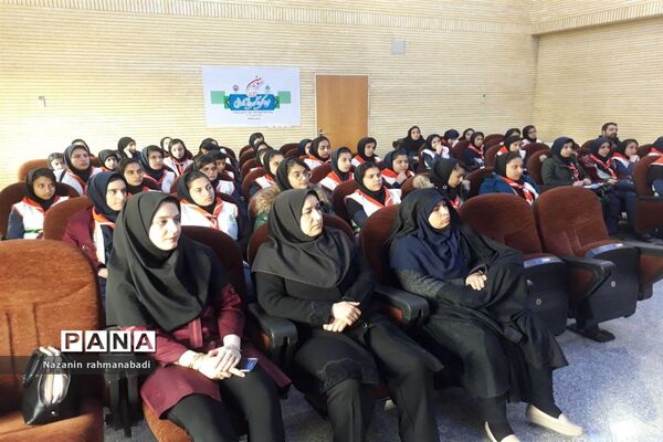 بازدید دانش‌آموزان پیشتاز از شعب تامین اجتماعی