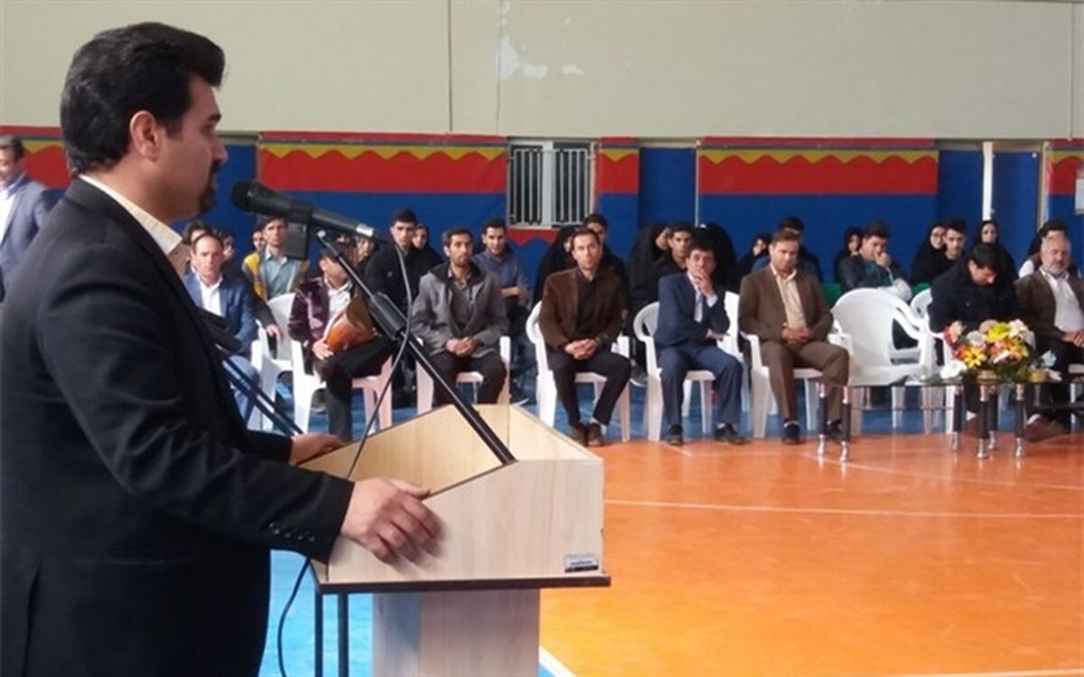هفتمین همایش تجلیل از نفرات برتر کنکور سراسری منطقه سجاسرود برگزار شد