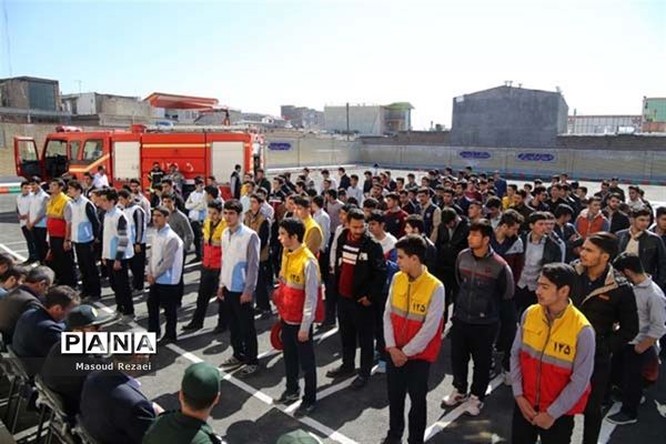 برگزاری مانور پیشگیری از حوادث چهارشنبه آخر سال در مدارس  میانه