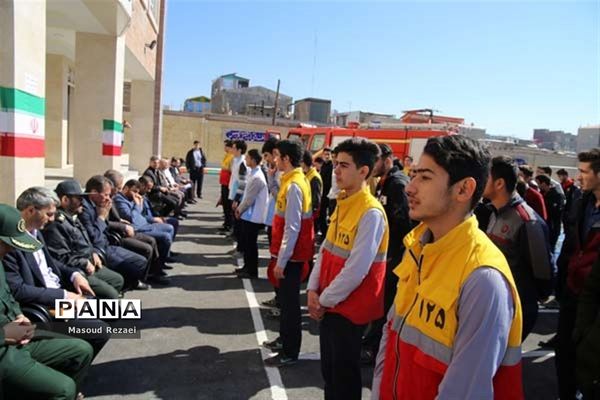 برگزاری مانور پیشگیری از حوادث چهارشنبه آخر سال در مدارس  میانه