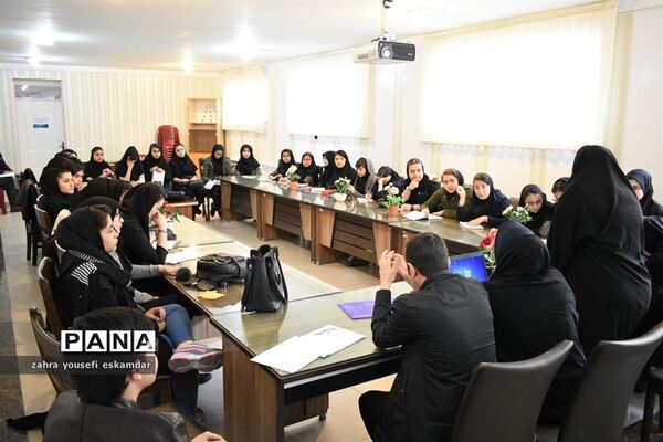 کارگاه اصول خبرنویسی وعکاسی ناحیه 3 تبریز