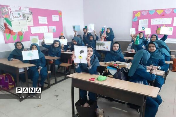 مراسم جشن نیکوکاری و روز درختکاری در دبستان دخترانه شاهد 2 شهرستان ملایر