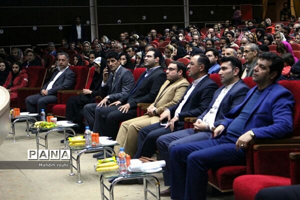 همایش تجلیل از نخبگان ورزشی استان در تبریز