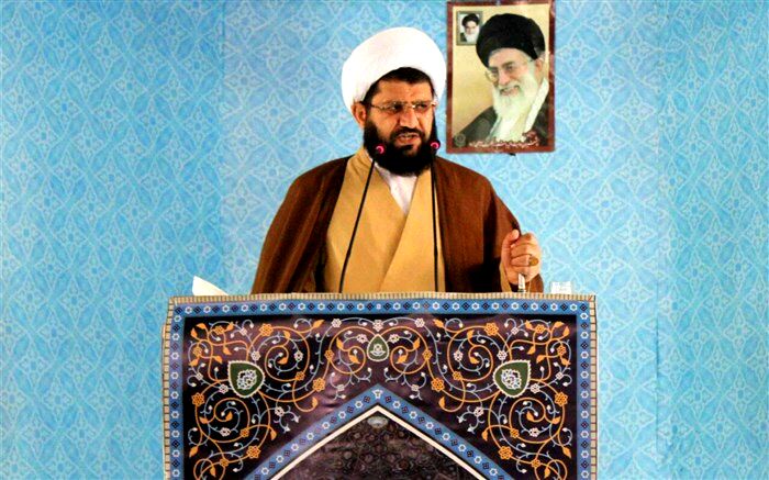 امام جمعه شهرقدس: اعتکاف فرصتی طلایی برای رسیدن به خداوند متعال است