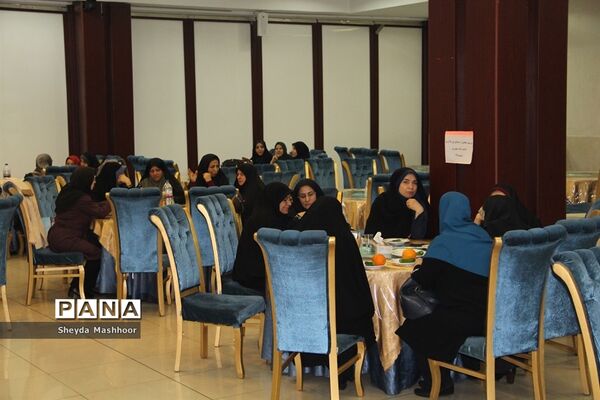 تجلیل از کادر پرورشی و تربیتی ناحیه یک ری