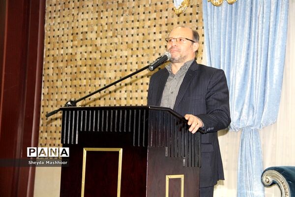 تجلیل از کادر پرورشی و تربیتی ناحیه یک ری