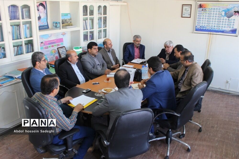چهارمین جلسه ستاد بزرگداشت مقام معلم  در بوشهر