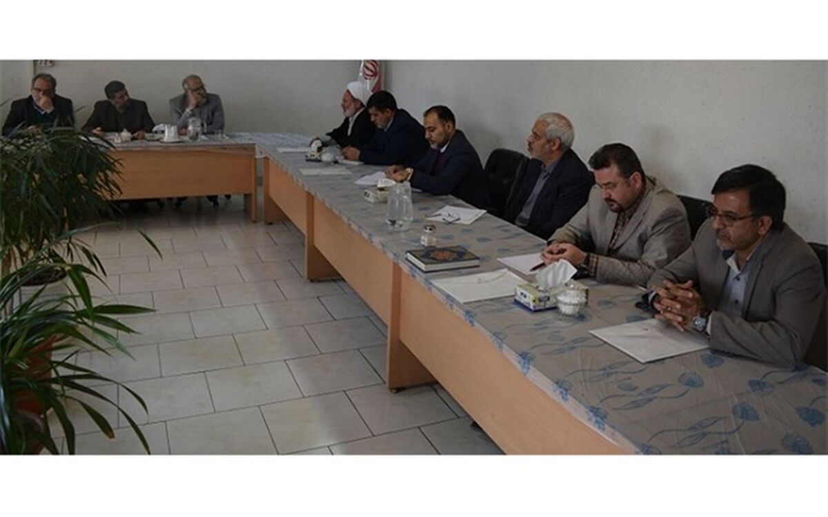 جلسه هماهنگی برگزاری مسابقات قرآنی دانش آموزان منطقه 2 شهر تهران