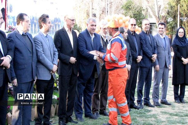 تجلیل از نارنجی پوشان و سفیران پاکیزگی در شیراز