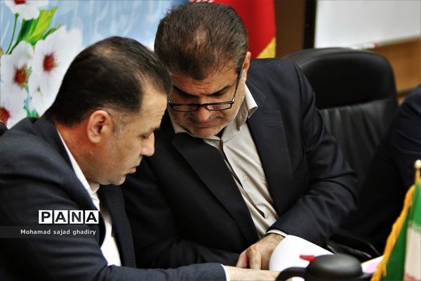 آخرین جلسه سال مدیران مناطق 19 گانه شهر تهران و شورای معاونان اداره‌کل آموزش و پرورش شهر تهران