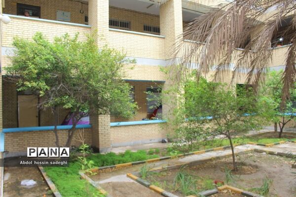 اسکان مسافران نوروزی در مدارس بوشهر-۲