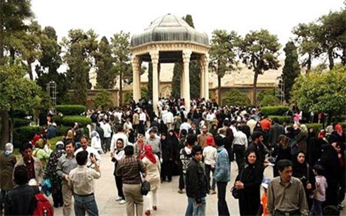 ارائه اطلاعات گردشگری توسط ایستگاه‌های اطلاع‌رسانی "از من بپرس"