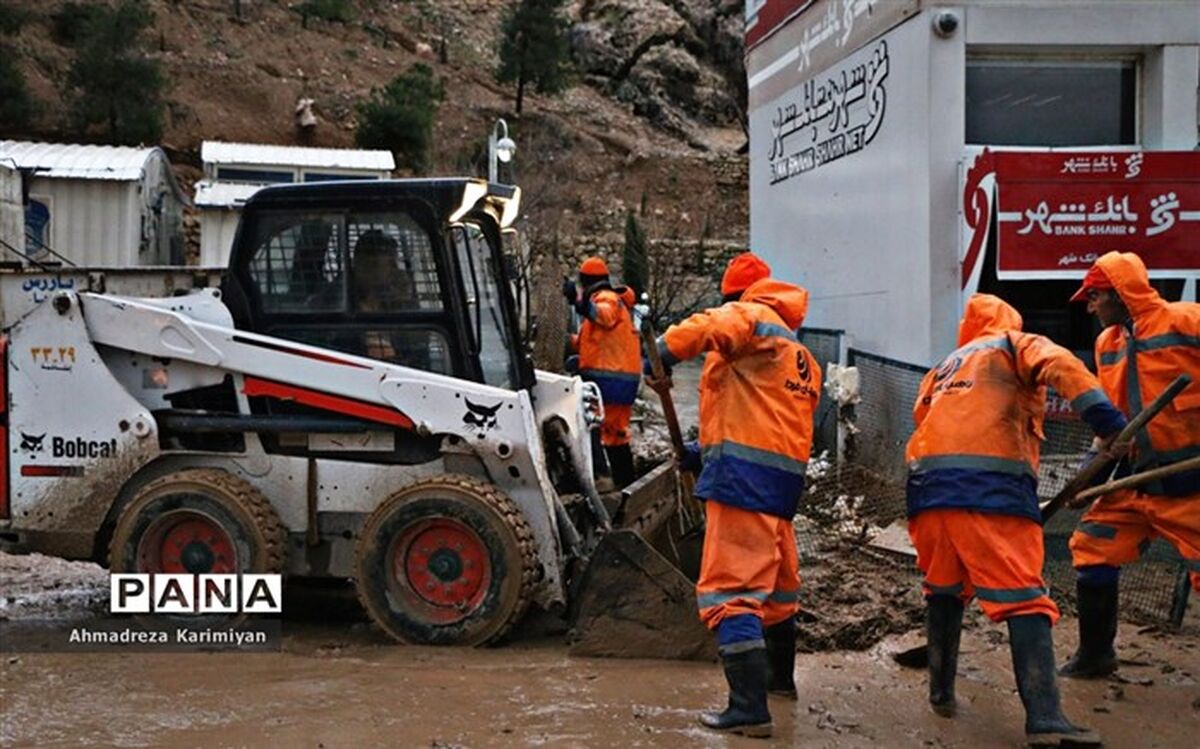 آغاز پرداخت خسارت به حادثه دیدگان سیل شیراز