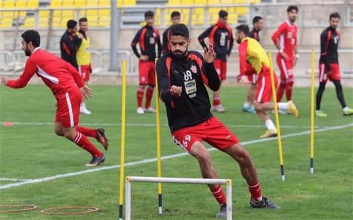 مدافع پرسپولیس دربی 90 را از دست داد