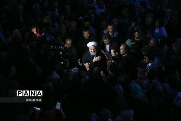 حضور رئیس جمهوری در جمع مردم روستای سیل زده کردخیل مازندران