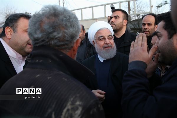 حضور رئیس جمهوری در جمع مردم روستای سیل زده کردخیل مازندران