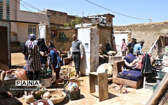 رسیدگی به امور آسیب دیدگان سیل در حسینه‌های محلات