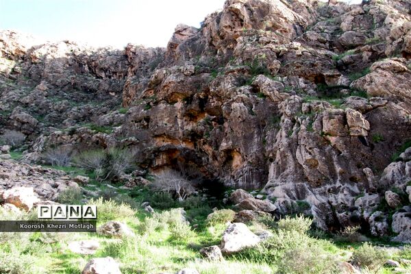 طبیعت آفتابی کازرون و جاده دوان بعد از بارندگی‌های شدید اخیر