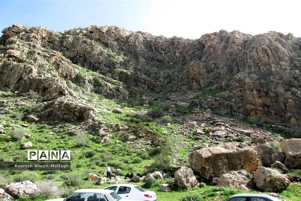 طبیعت آفتابی کازرون و جاده دوان بعد از بارندگی‌های شدید اخیر