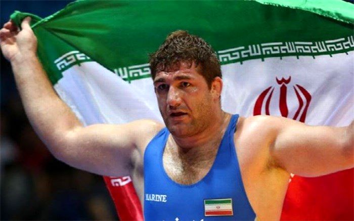 وزیر گفت ورزشکاران باید با ما مدارا کنند/ به زمین خورده بودم اما رسول خادم دستم را گرفت