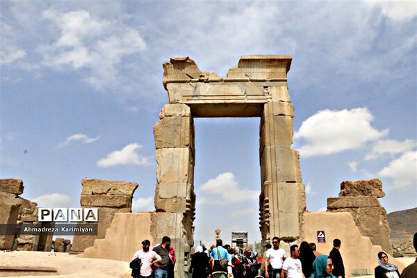 تخت جمشید در نوروز 98
