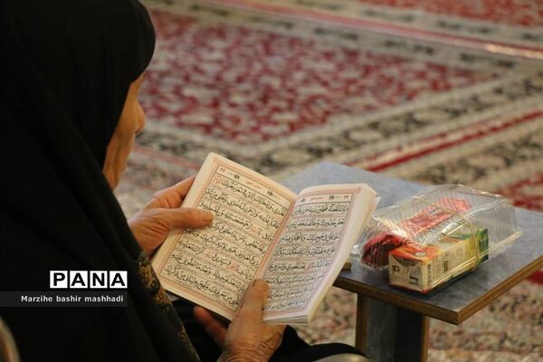 مراسم بزرگداشت جانباختگان حادثه سیل در شیراز