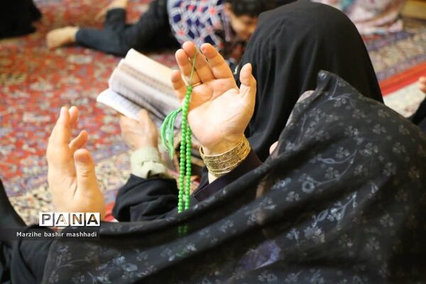 مراسم بزرگداشت جانباختگان حادثه سیل در شیراز
