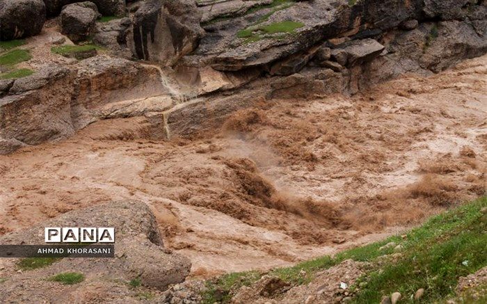 بحران آب آشامیدنی در لالی خوزستان  و وعده های مسئولان