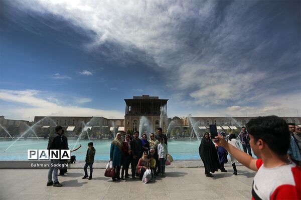 عمارت عالی قاپو در نوروز 98