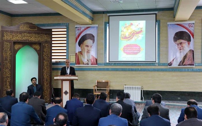 فرهنگیان وظیفه ترویج اخلاق در جامعه را دارند