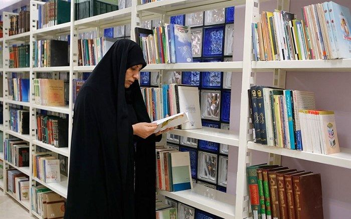 سال گذشته حدود 20 هزار جلد کتاب در اشنویه امانت داده شد