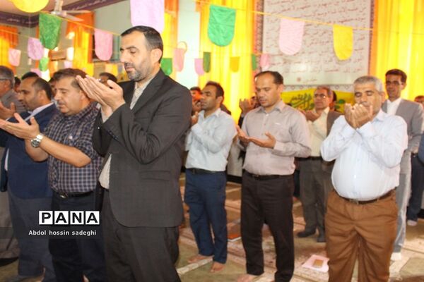 جشن ولادت امام حسین(ع)، حضرت ابوالفضل(ع) و امام سجاد(ع) در اداره کل آموزش و پرورش استان بوشهر