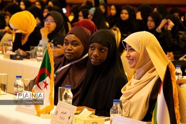 روز دوم مسابقات بین المللی قرآن کریم در مرحله نیمه نهایی بخش بانوان و دختران