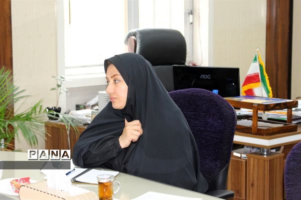 جلسه هماهنگی پوشاک و لباس فرم دانش‌آموزی اداره کل آموزش و پرورش استان بوشهر