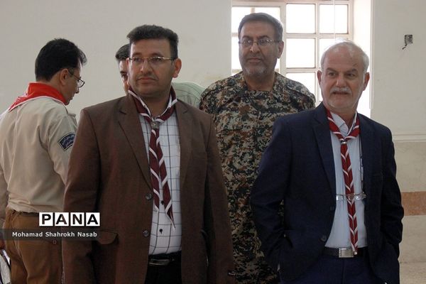 حضور رییس سازمان دانش آموزی خوزستان و مربیان پیشتاز در ارودگاههای اسکان سیل زدگان  حمیدیه
