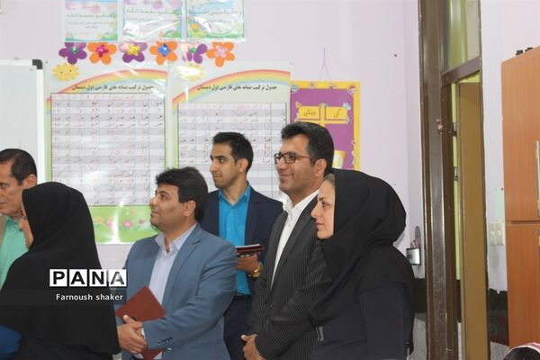 بازدید مدیرکل آموزش و پرورش استان بوشهر از دبستان مصلحیان