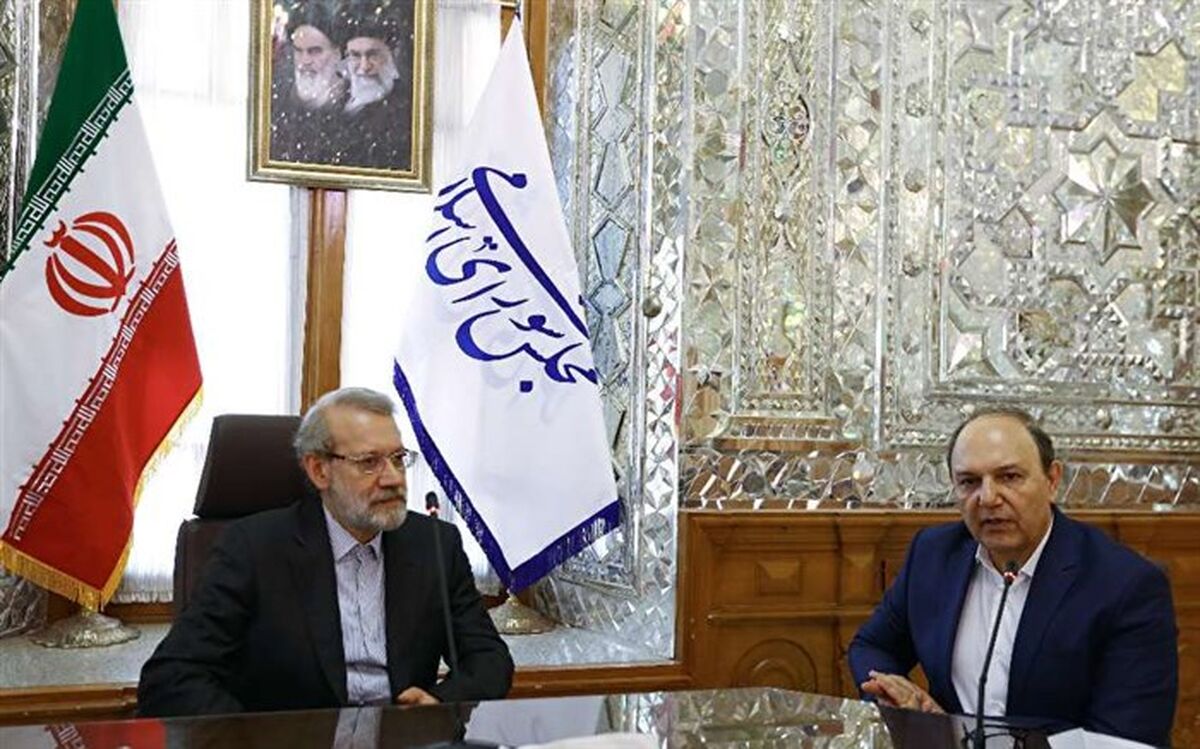کار کشتیرانی جمهوری اسلامی ایران مجاهدانه است