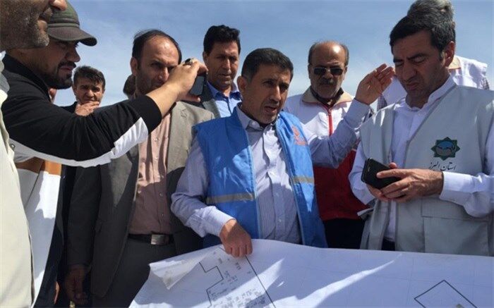 استاندار البرز با حضور در استان خوزستان؛ از سیل بندهای ایجاد شده توسط تیم اعزامی استان البرز در شهر شیبان بازدید کرد