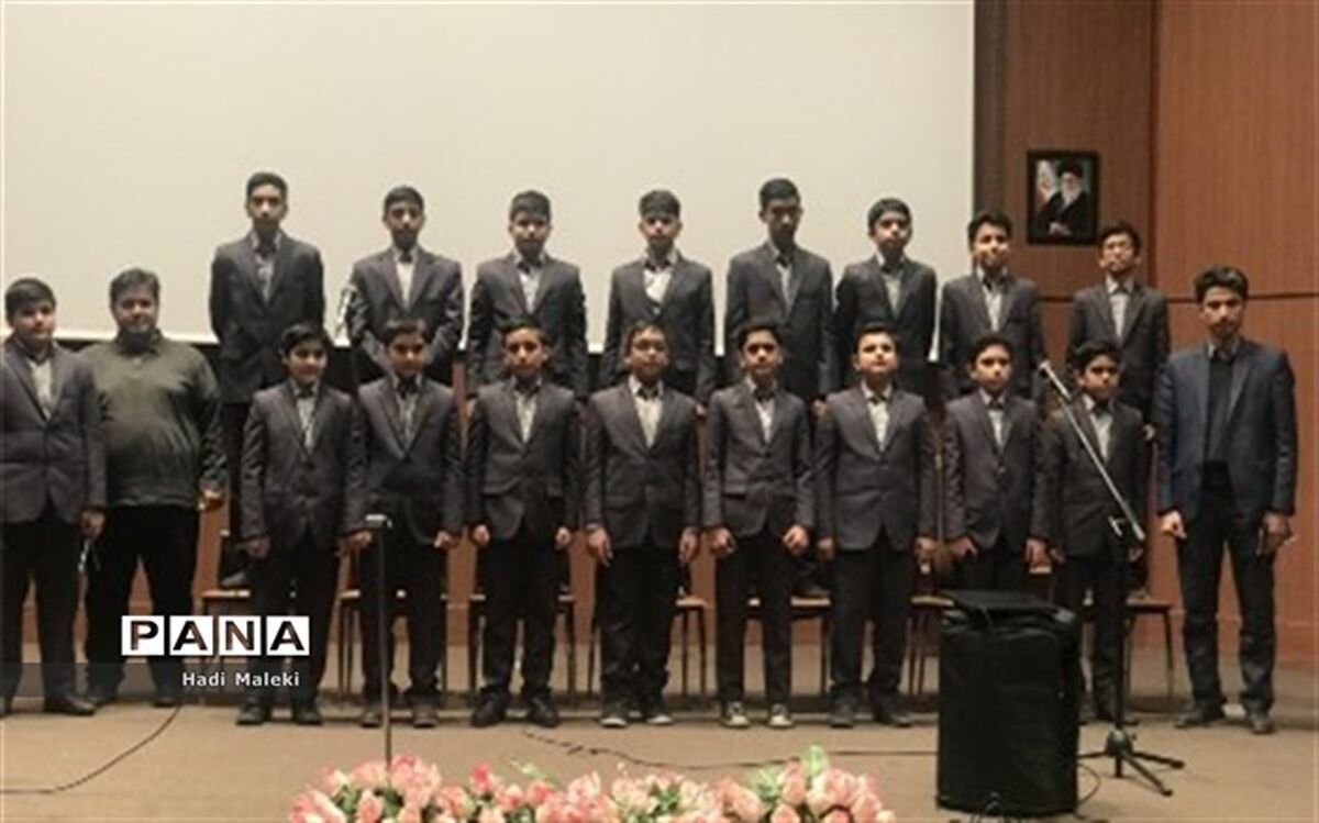 راهیابی ۱۹ رشته گروهی ناحیه 3 مشهد به مرحله استانی مسابقات فرهنگی و هنری
